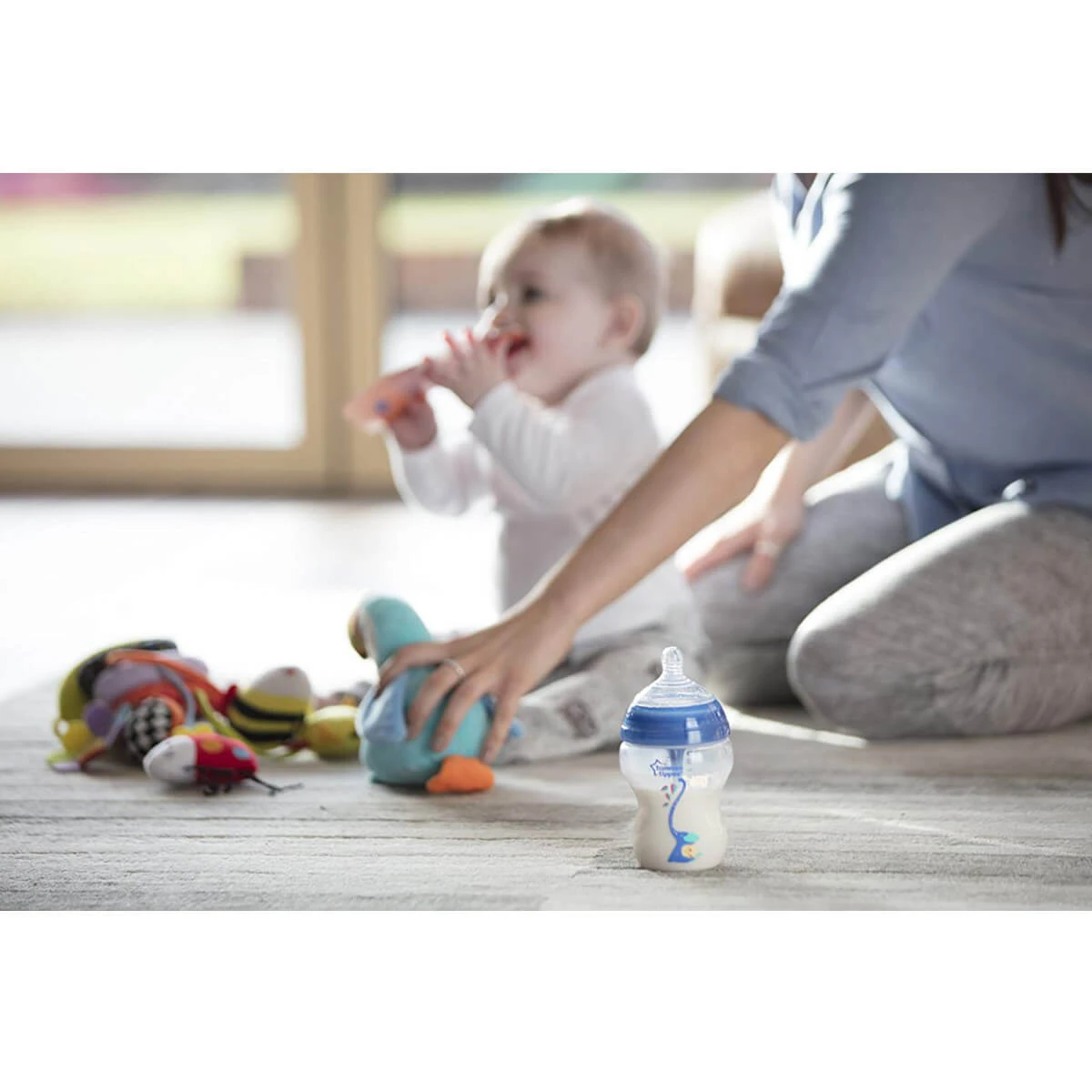 Tommee Tippee Biberon Anti Colica Da 340ml 3m+ Blu 4 Tommee Tippee Biberon Anti Colica Da 340ml 3m+ Blu - immagine 4