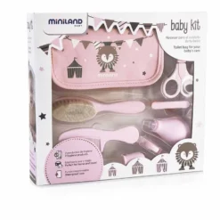 Miniland Baby Kit Con Per Pulizia Igiene Neonato Con Aspiratore Nasale, Pettine, Tagliaunghie 7 Miniland Baby Kit Con Per Pulizia Igiene Neonato Con Aspiratore Nasale, Pettine, Tagliaunghie -Bambino Prodotti Negozio 0040191 minilandbaby kit con per pulizia igiene neonato con aspiratore nasale pettine tagliaunghie