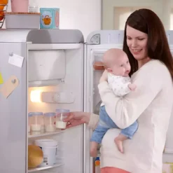 PHILIPS AVENT 5 Vasetti Conservalatte Con Coperchio 180ML 5 PHILIPS AVENT 5 Vasetti Conservalatte Con Coperchio 180ML -Bambino Prodotti Negozio 0075030 5 vasetti conservalatte con coperchio 180ml