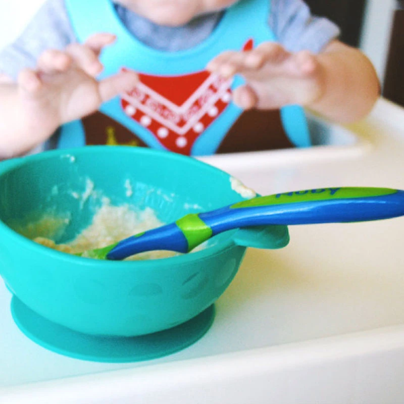 Nuby Set 4 Cucchiaini Seconda Età 3 Nuby Set 4 Cucchiaini Seconda Età - immagine 3