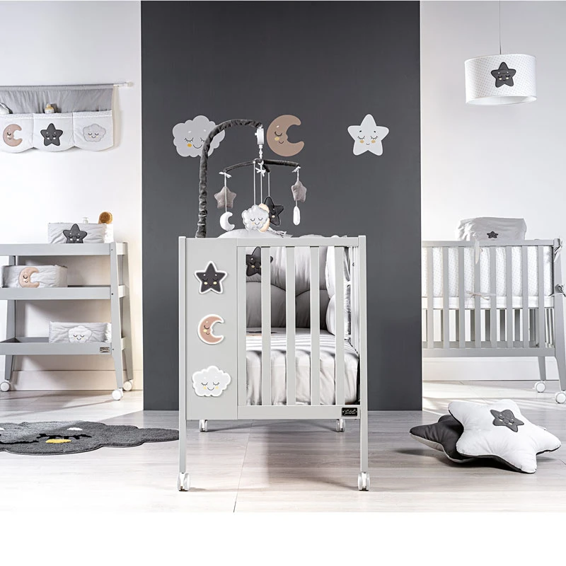 Picci Set 3pz Coprimaterasso, Lenzuolo Sopra E Federa Per Culla Smile - Grigio 3 Picci Set 3pz Coprimaterasso, Lenzuolo Sopra E Federa Per Culla Smile - Grigio - immagine 3